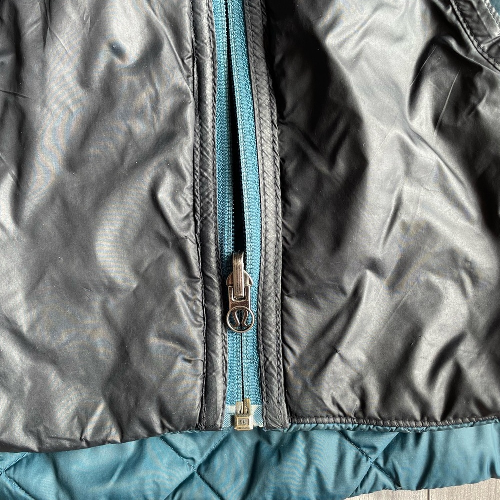 Lululemon Reversible Light Jacket - image 2